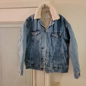 BDG Urban Outfitters Sherpa Lined Jean Jacket. Sz S